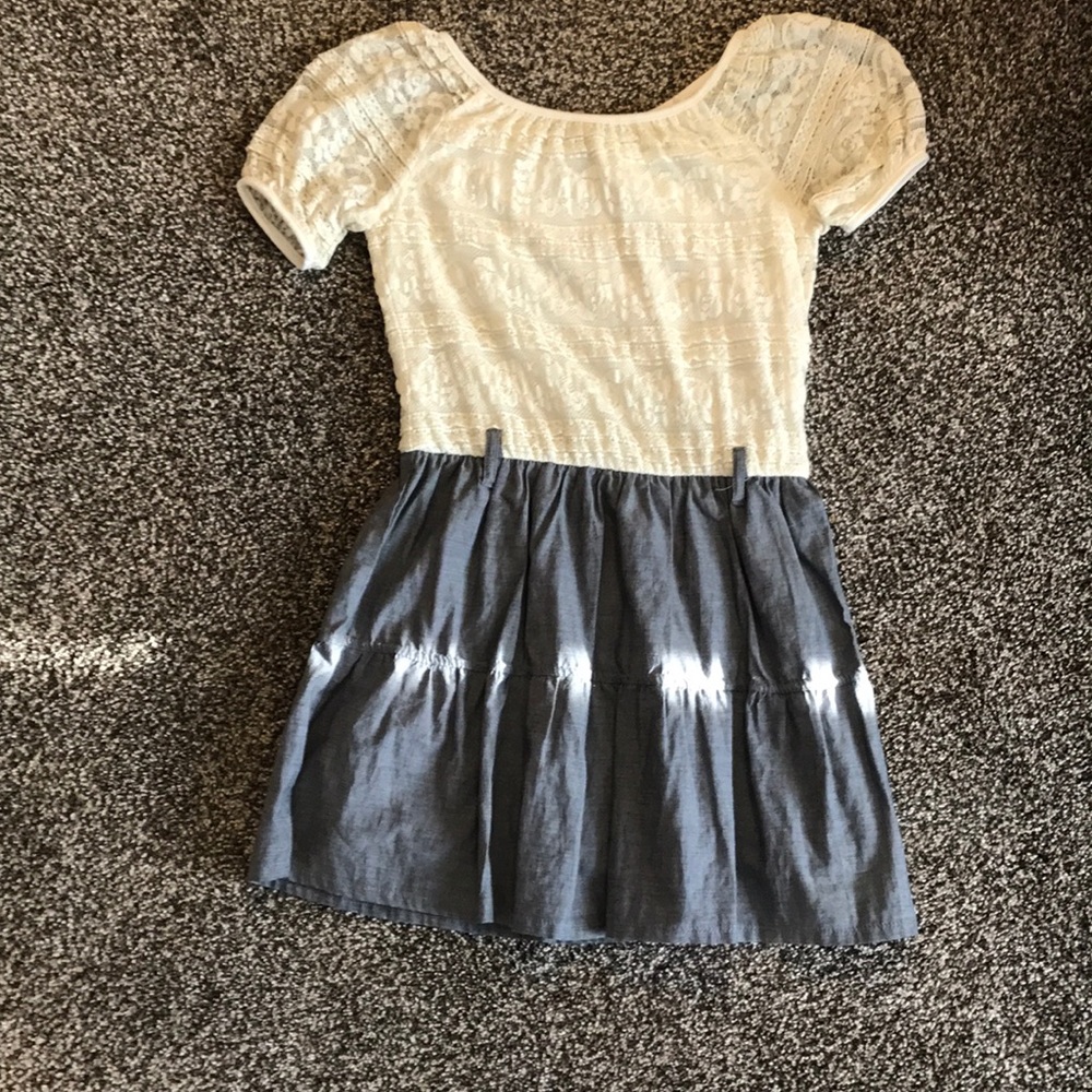 Girls dress